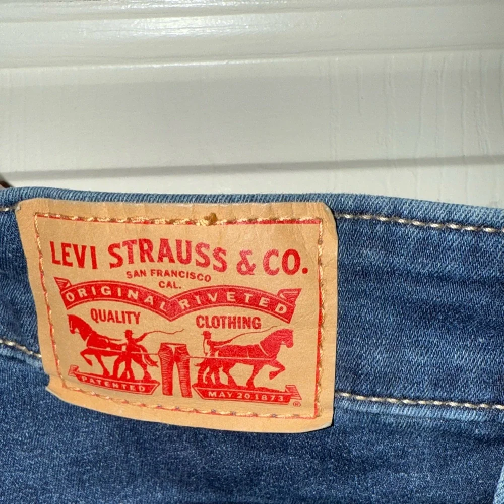 Levi Strauss Dark Blue Bermuda Shorts Size 16W Bermuda Jean Shorts NWOT - Picture 6 of 12